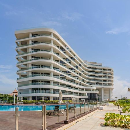 Dream Inn Apartments - Mina By Azizi Dubai Exterior photo