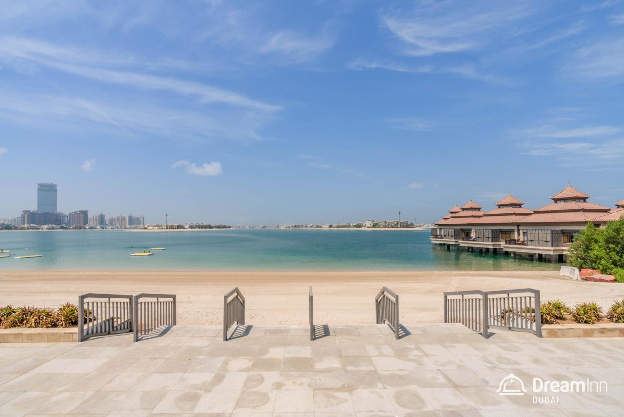 Dream Inn Apartments - Mina By Azizi Dubai Exterior photo
